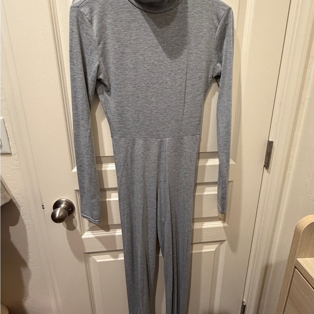 PrettyLittleThing Heather Gray Turtleneck Top